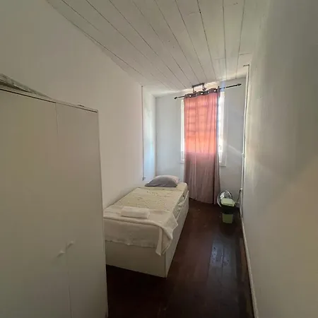 Casa Augusta 2 Хостел *