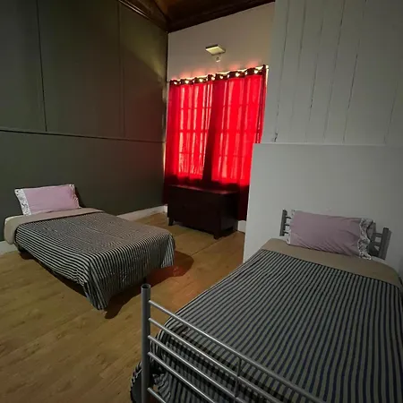 Casa Augusta 2 Хостел *