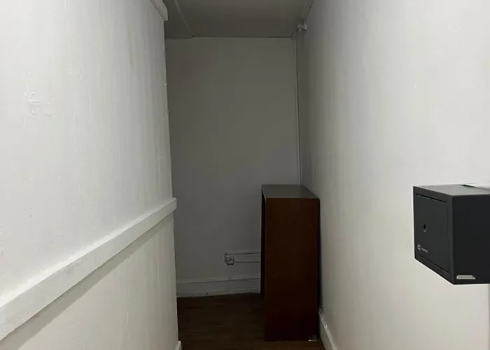 Hostal Casa Augusta 2 *