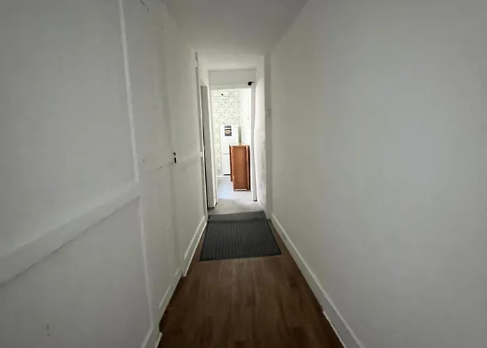 Hostel Casa Augusta 2 *